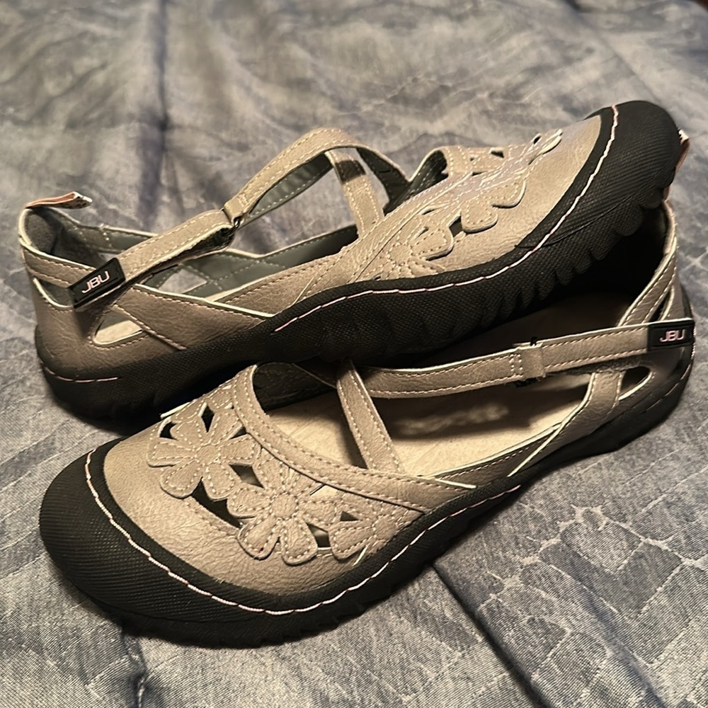 JBU by Jambu 7.5 great shape - Picture 2 of 3